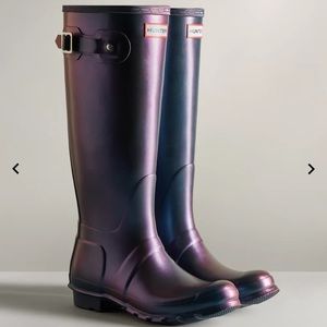 Limited Edition Nebula Hunter boots Tall tops brand new in box Wave Blue